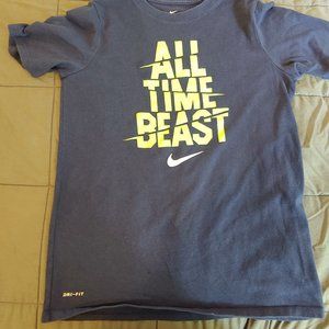Nike t-shirt